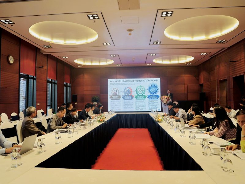 Ngập úng đô thị và yêu cầu đổi mới tư duy thoát nước: Từ “thoát thật nhanh” đến “thành phố bọt biển”