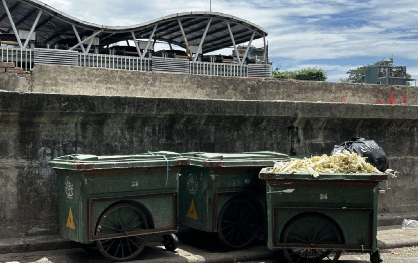 Quản lý chất thải rắn sinh hoạt là cấu phần quan trọng trong phát triển đô thị xanh, thông minh. Ảnh: PV