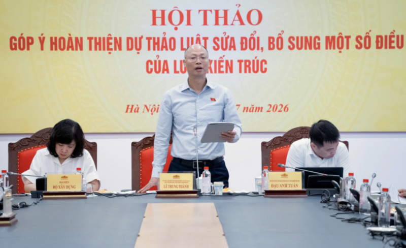 ĐBQH Lê Trung Thành hoạt động chuyên trách tại Ủy ban Khoa học, Công nghệ và Môi trường phát biểu tại dự thảo. Nguồn Báo Đại biểu Nhân dân